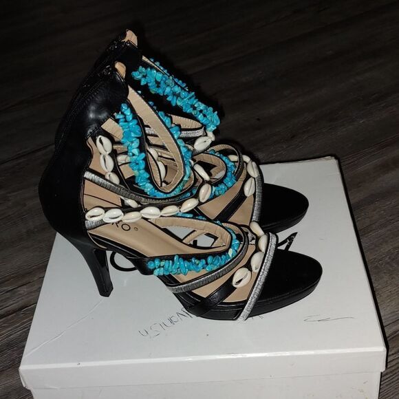 Ashro  Guava  strappy Sandals  with seashells  and blue stones  Sz 8 - Picture 5 of 12